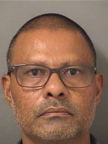  HECTOR BEHARRY Photo