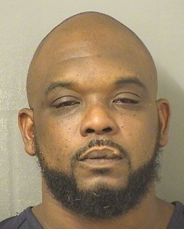  GAVLYN RENARD HOOKS Photo For  GAVLYN RENARD HOOKS