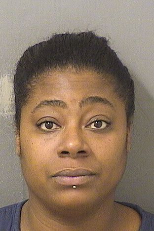  JASMINE MANUEL Photo