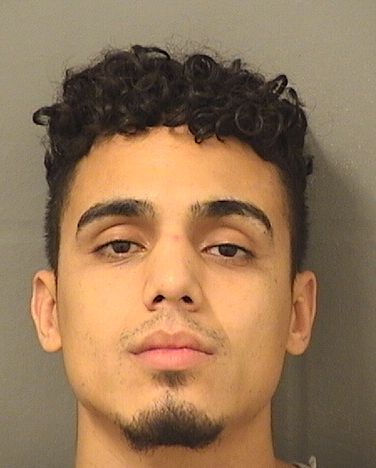  DIOMEDES JUNIOR OVALLE Photo For  DIOMEDES JUNIOR OVALLE