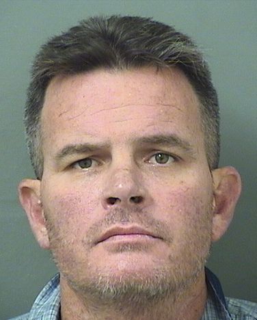  STEVEN SIMMONS Photo For  STEVEN SIMMONS