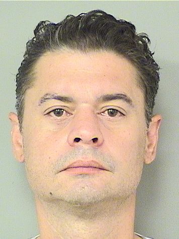  ROBERTO COLON Photo For  ROBERTO COLON