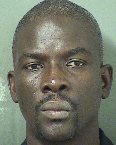  ROBERSONN TELNE Photo For  ROBERSONN TELNE