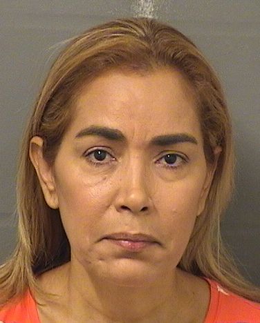 LILLIAN ROBLES Photo
