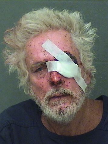  ROBERT TITUS Photo For  ROBERT TITUS