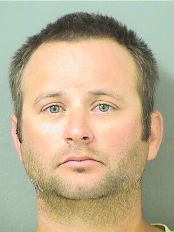  TRAVIS SHAW Photo For  TRAVIS SHAW