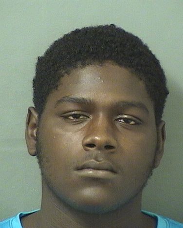  LATRAVIS TRAVON HUNT Photo For  LATRAVIS TRAVON HUNT