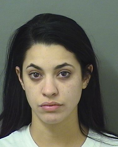 TESIA VANESSA VALDERA Photo