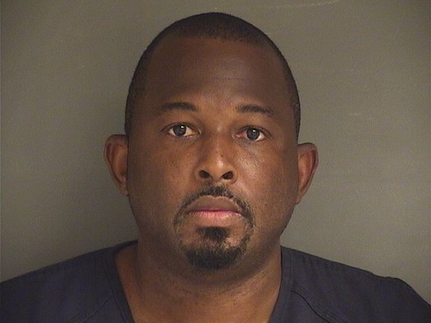  KENNETH WHYMNS Photo For  KENNETH WHYMNS