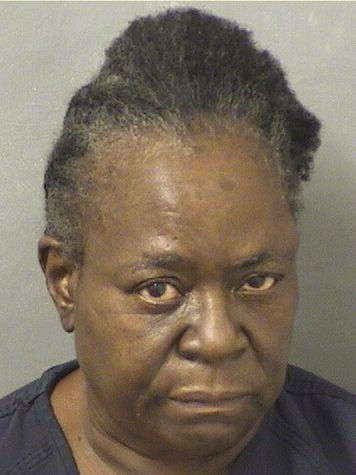  JANNIFER TUCKER Photo For  JANNIFER TUCKER