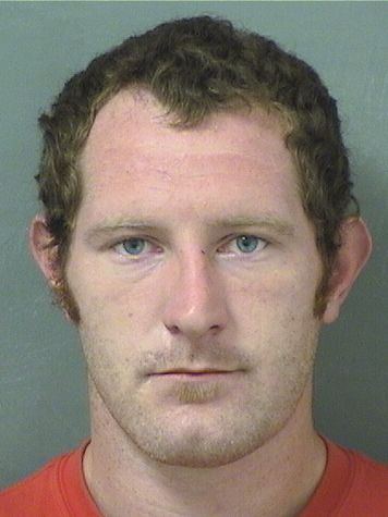  AVERY LEAVENS Photo For  AVERY LEAVENS