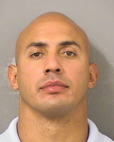  LUIS MARIANO DELISIZQUIERDO Photo For  LUIS MARIANO DELISIZQUIERDO