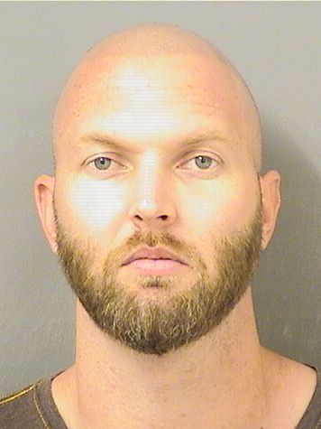  VICTOR VAN VICKERY Photo For  VICTOR VAN VICKERY