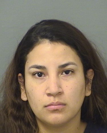  YANENA ISABELLA VENSAQUEN Photo