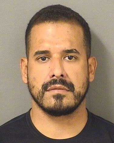  LUIS CARABALLO Photo