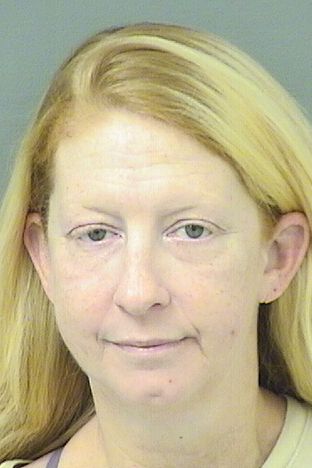  CAITLIN MCNALLY Photo