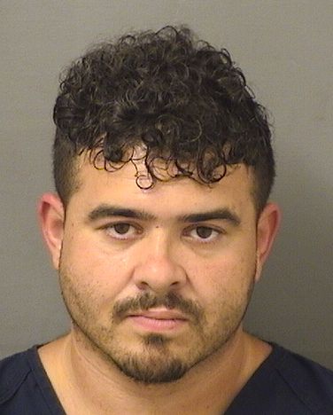  DERRICK JOHAN TURIZO Photo