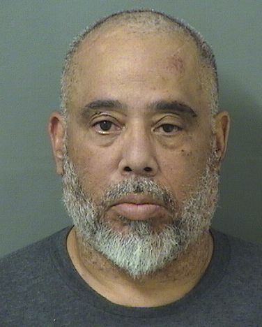  RICHARD VELAZQUEZ Photo