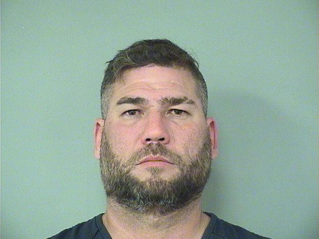  DELVIS MANSO Photo For  DELVIS MANSO