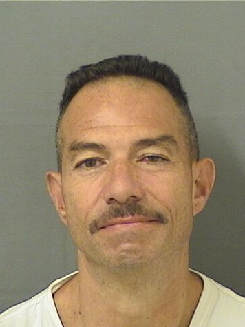  CARLOS SCHNABEL Photo