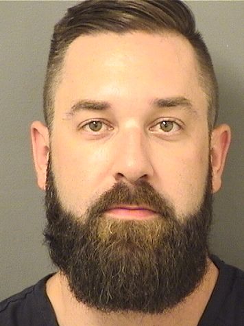  KYLE MACLEOD HENRY Photo