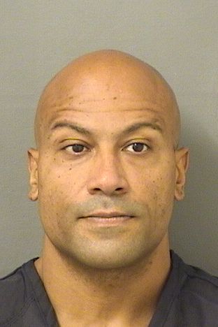  WILSON SANTANA Photo For  WILSON SANTANA