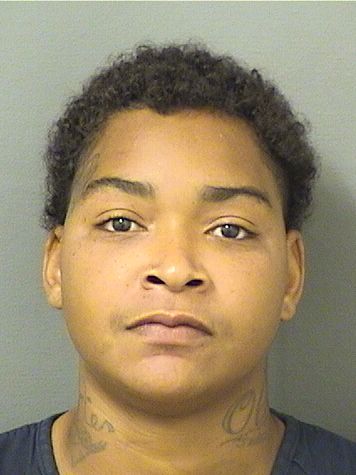  CHEYIANE E ROBERTSON Photo