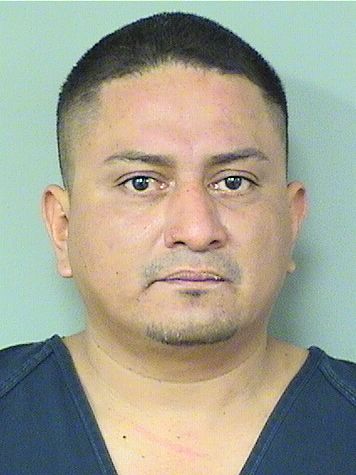  HUGO RENATO HICHOSSALGUERO Photo