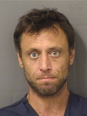  JORDAN REYNE KARVOIS Photo For  JORDAN REYNE KARVOIS