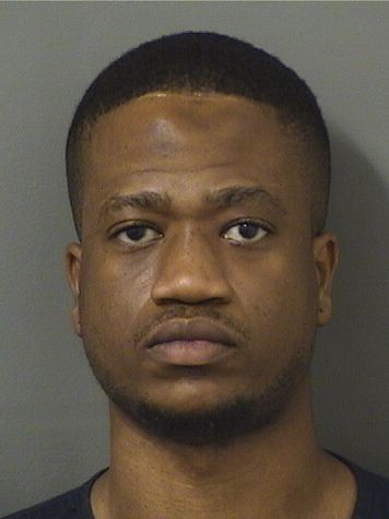  RICARDO VINCENT Photo For  RICARDO VINCENT