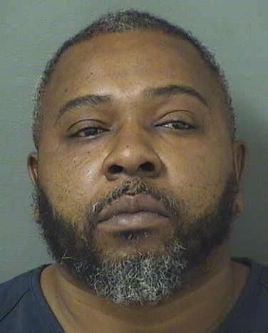 DONTE TRAYON GLOSTER Photo DONTE TRAYON GLOSTER Photo
