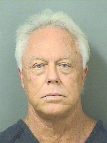  GREGORY HOWARD Photo