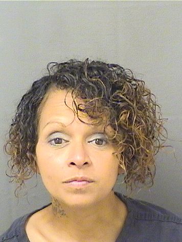  MARIANA HERNANDEZ Photo