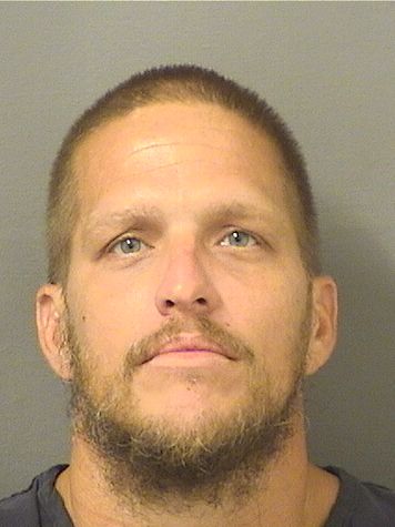  LEWIS TYLER URBAN Photo